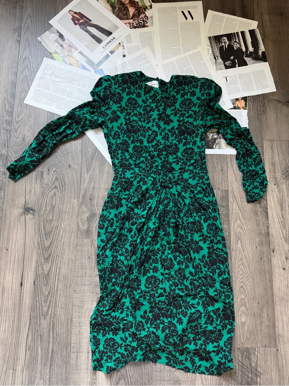karin stevens Green and Black Floral Midi Dress